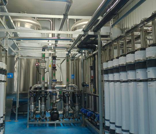 四川***冰川饮用水项目